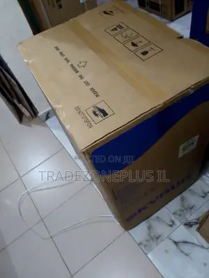 Skyrun 145L Freezer - Sabon Abu