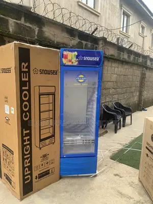 SnowSea LC-500W Upright Cold Beverage Chiller