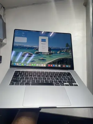 Apple MacBook Air 2023 M2 16GB RAM 512GB SSD