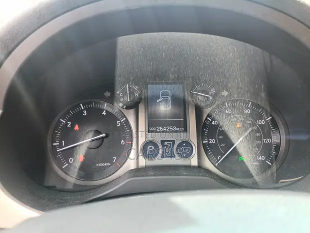 Lexus GX 2013 Zinariya - 1