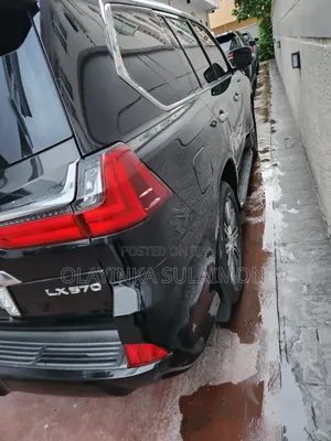 Lexus LX 570 AWD 2016 Black