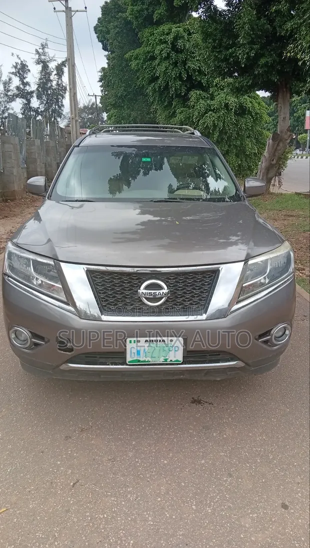 Nissan Pathfinder 2015 Zinariya - 1