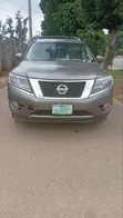 Nissan Pathfinder 2015 Zinariya - 3