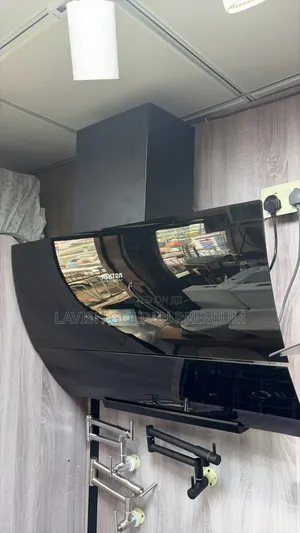Modern Black Glass Wall-Mounted Kitchen Extractor Hood