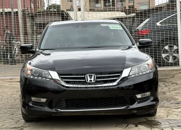Honda Accord 2014 Baki - Sayarwa Mai Gaggawa - 1