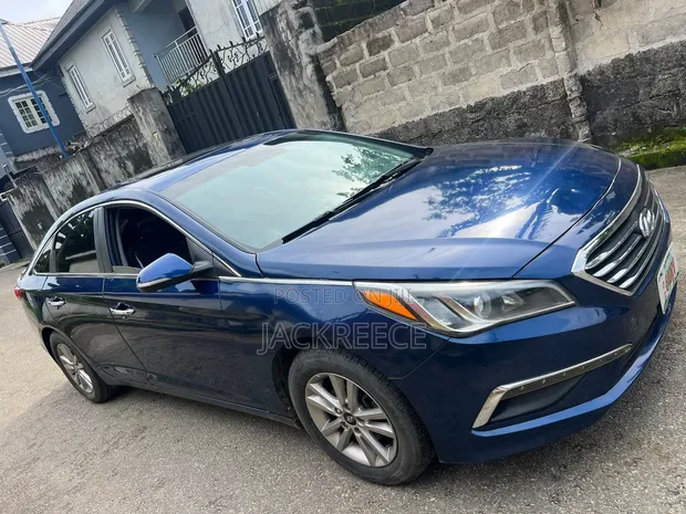 Hyundai Sonata 2017 Blue - 1