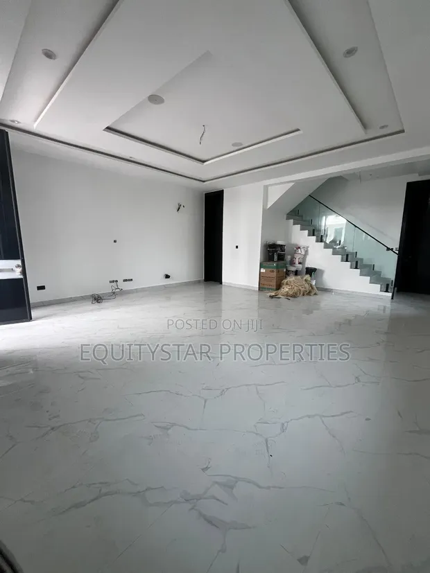 Furnished 5-Bedroom Duplex in Victoria Island Extension for Sale - 1