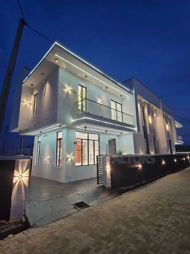 4-Bedroom Semi-Detached Duplex a Lekkipalm City, Ajah - 1