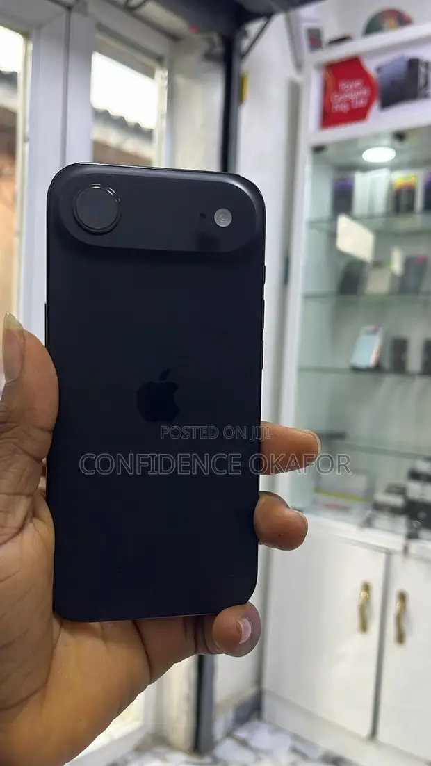 Apple iPhone 17 Air 256GB Black (WiFi Only) - 1
