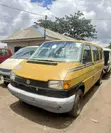 Volkswagen Transporter 2005 Yellow - 3