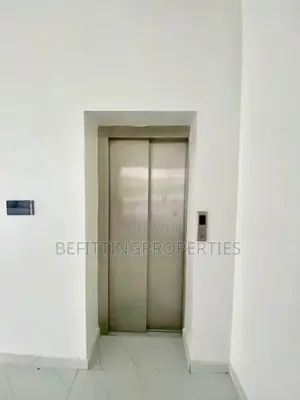 5-Bedroom Luxury Duplex tare da BQ, Gym & Pool a Chevron