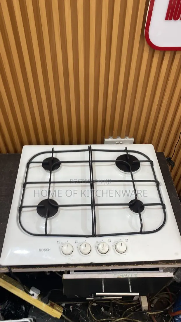 Bosch 4 Burner Gas Cooker - 1