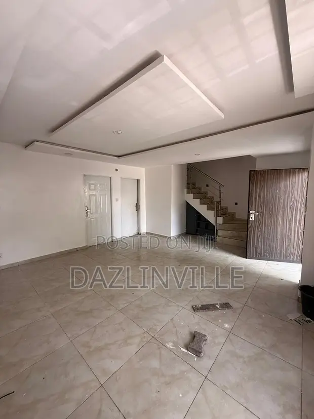 4-Bedroom Executive Duplex don sayarwa a Brains and Hammers Estate, Life Camp - 1
