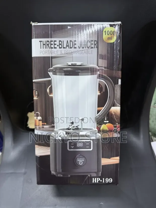 Rechargeable Three-Blade Juicer - 1