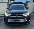 Toyota Highlander XLE 2019 Burgundy - 3