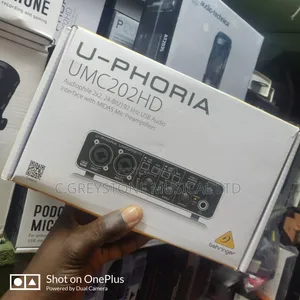 Behringer U-PHORIA UMC202HD Audio Interface