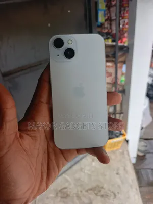 New Apple iPhone 15 128GB White