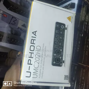 Behringer U-PHORIA UMC202HD Audio Interface