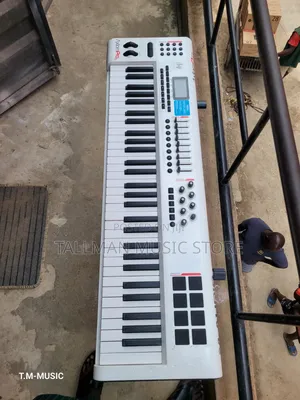 M-Audio Axiom Pro 61 MIDI Keyboard Controller