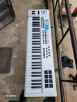 M-Audio Axiom Pro 61 MIDI Keyboard Controller - 2