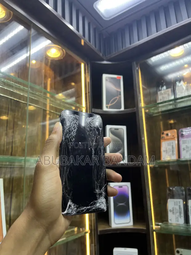 Apple iPhone 12 Pro 128GB Blue - 1