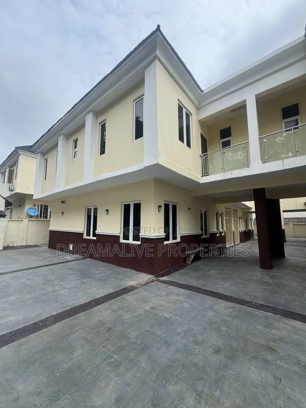 3-Bedroom Terrace Duplex da BQ a Gwarinpa, Abuja - 1