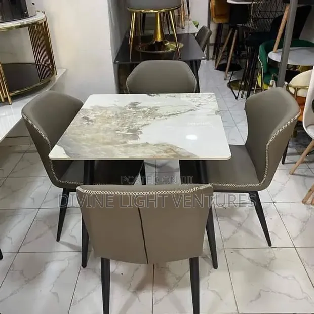 Sabon Marble Dining Table da Kujeru (Mai Zama 4) - 1