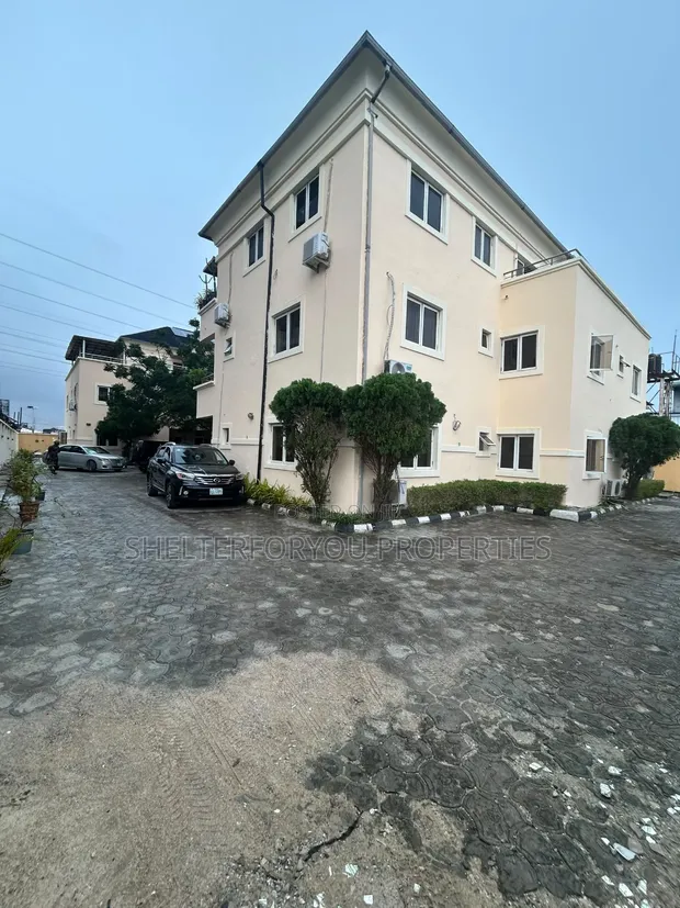Gidan Daki 3 don Sawa a Lekki Phase 1 - 1