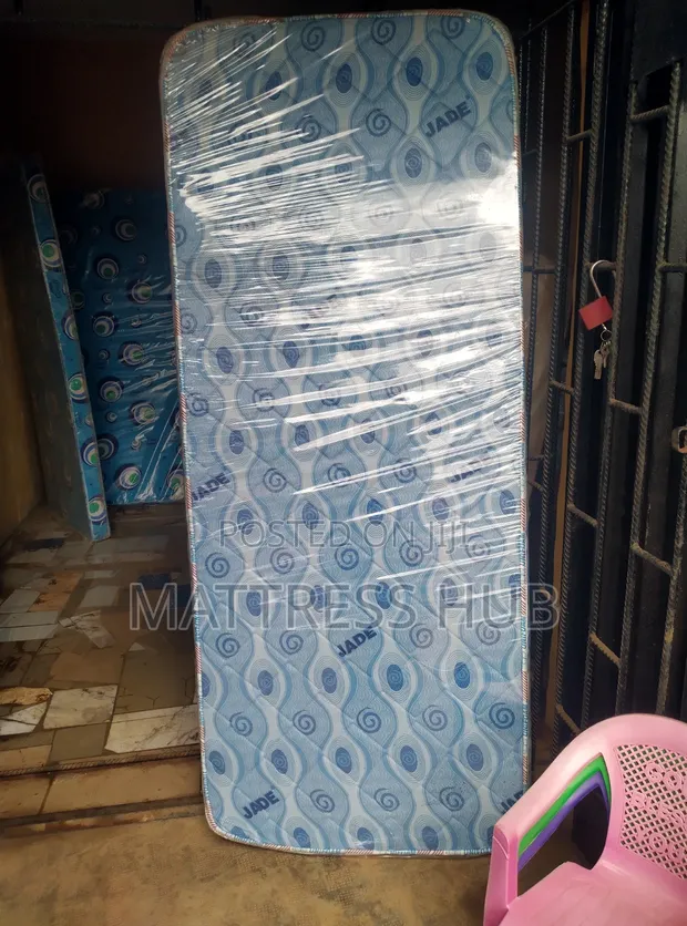 Unifoam Student Mattress 75x30x4 - 1