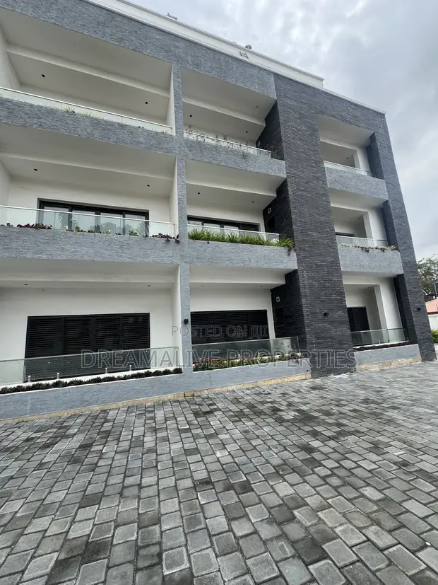 3 Bedroom Apartment da BQ a Gwarinpa Estate don Sawa - 1