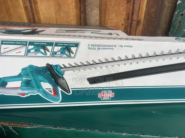 Total Tools 20V Lithium-Ion Cordless Hedge Trimmer - 1
