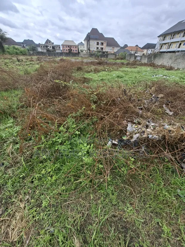 6 Plots na Filin Kasa Mai Keringa a Jagoran Wurin Ago Palace - 1