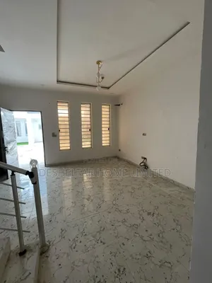 3 Bedroom Townhouse/Terrace don haya a Lekki County, Ikota