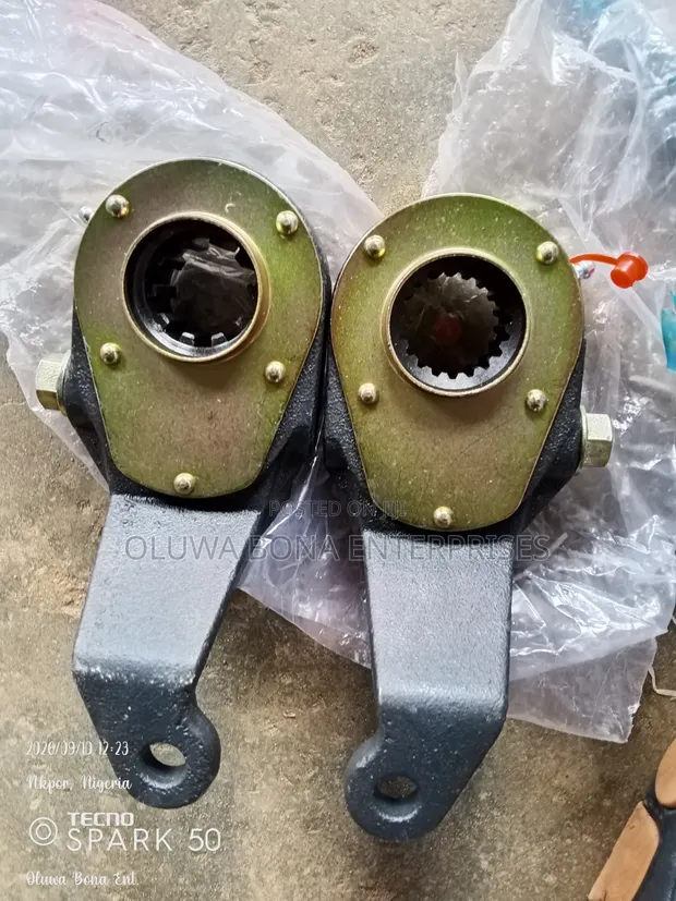 Brake Adjuster na Howo Trucks - 1