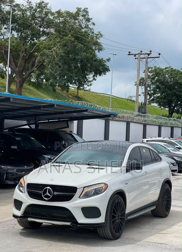 2017 Mercedes-Benz GLE-Class AMG GLE 43 4MATIC White - 1