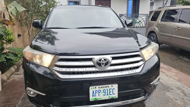 Toyota Highlander 2012 Baki Limited Edition - 1