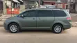 2011 Toyota Sienna SE 8 Passenger Green - 4