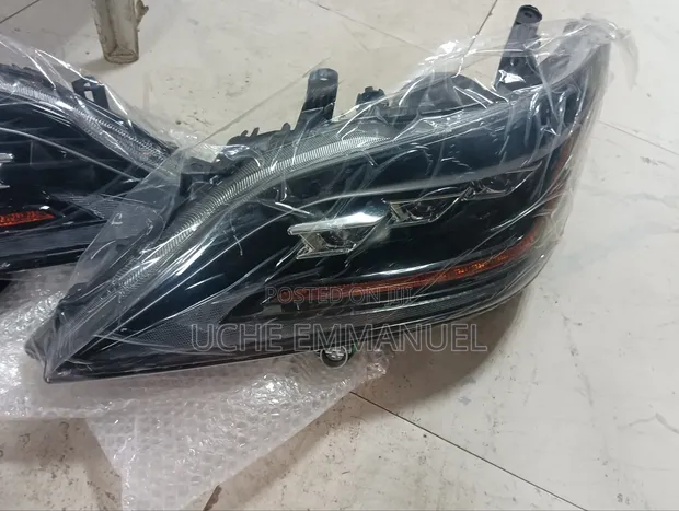 Lexus ES350 Headlight (2008-2010) - 1