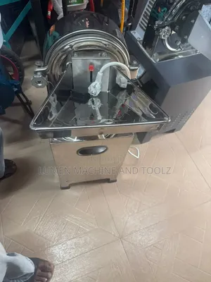 Injin Nika Bakin Karfe da Motar Lantarki
