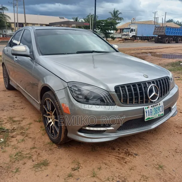 Mercedes-Benz C300 2008 Grey - 1