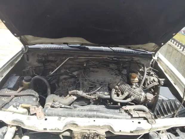 Nissan Frontier 2005 Fari - 1