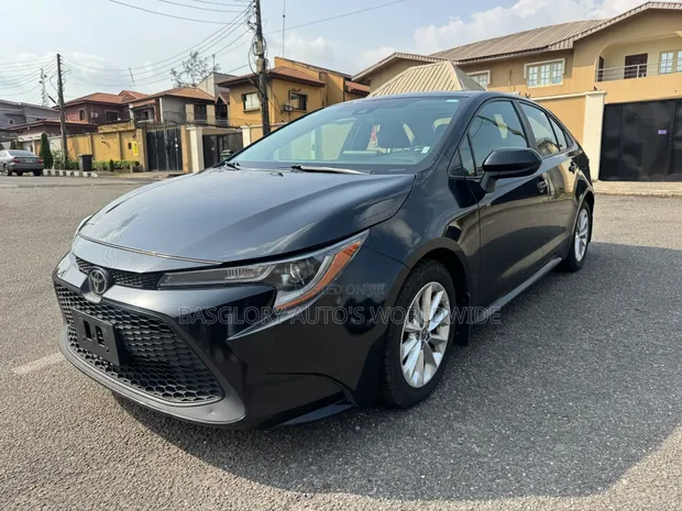 2021 Toyota Corolla LE - 1
