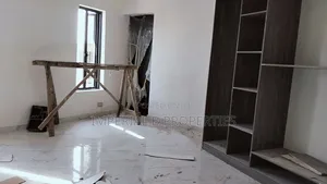 Babban Gidan Sauyi mai Dakuna 3 don Siyayya a Lekki Foreshore