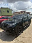 Toyota Land Cruiser Prado 2022 Black - 2