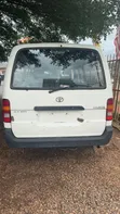 Toyota HiAce 1998 Fari - 2