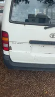 Toyota HiAce 1998 Fari - 4