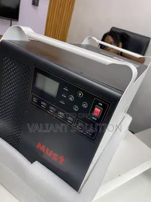Must 3kVA/3kWh Solar Generator