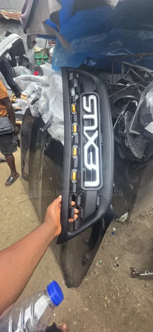 Lexus RX 330 Gaban Grille - Sabon Abu