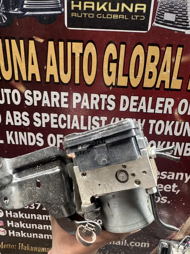 Lexus ES350 2013-2015 Genuine ABS Pump - 1