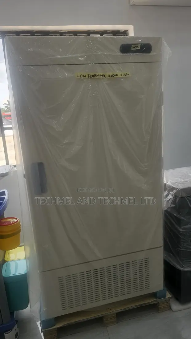 Low Temperature Freezer -86°C, 318L - 1